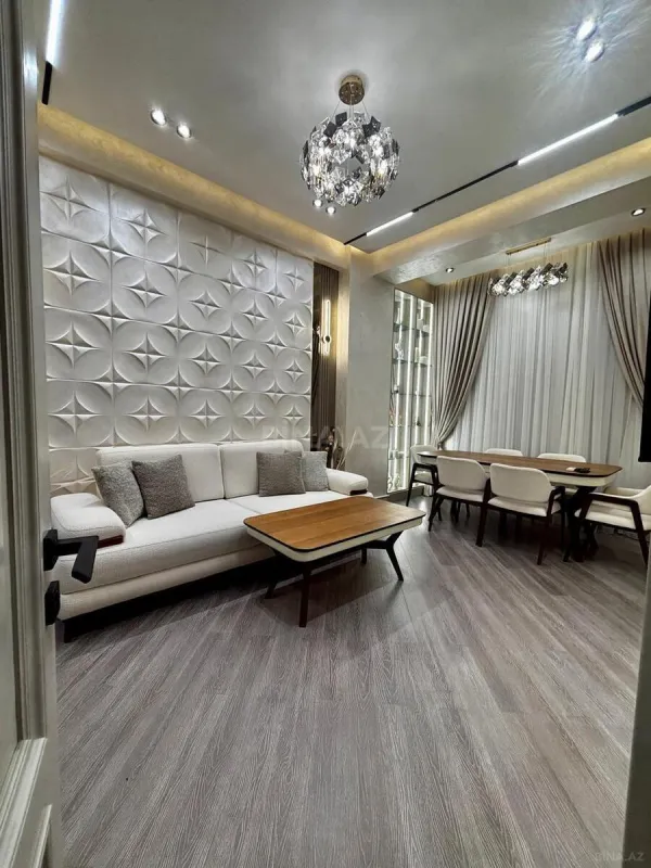 Kirayə verilir 2 otaqlı mənzil 61.7 m²