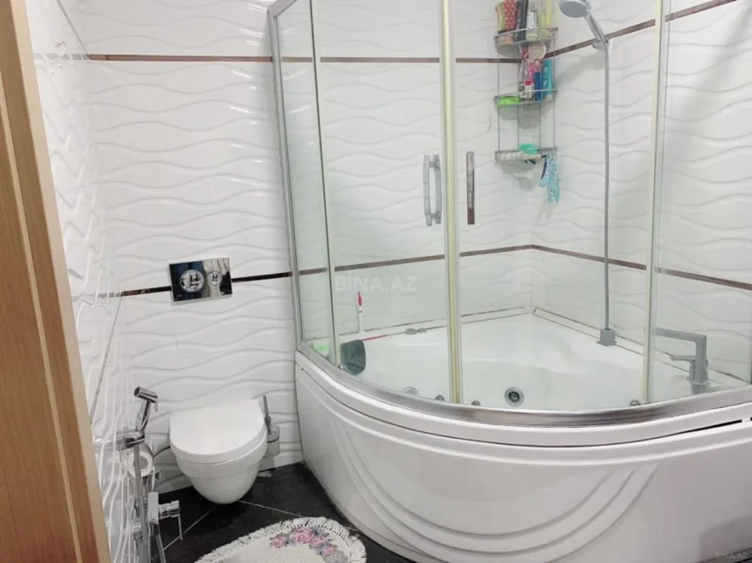 Kirayə verilir 2 otaqlı mənzil 98 m²