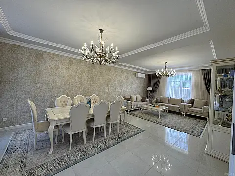 Satılır 7 otaqlı həyət evi 370 m²