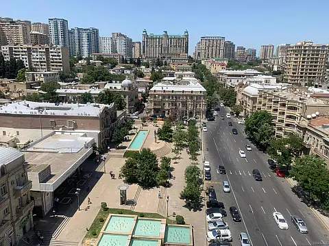 Kirayə verilir 3 otaqlı mənzil 120 m² — Bakı, Nizami 3 otaq 120.00 m²