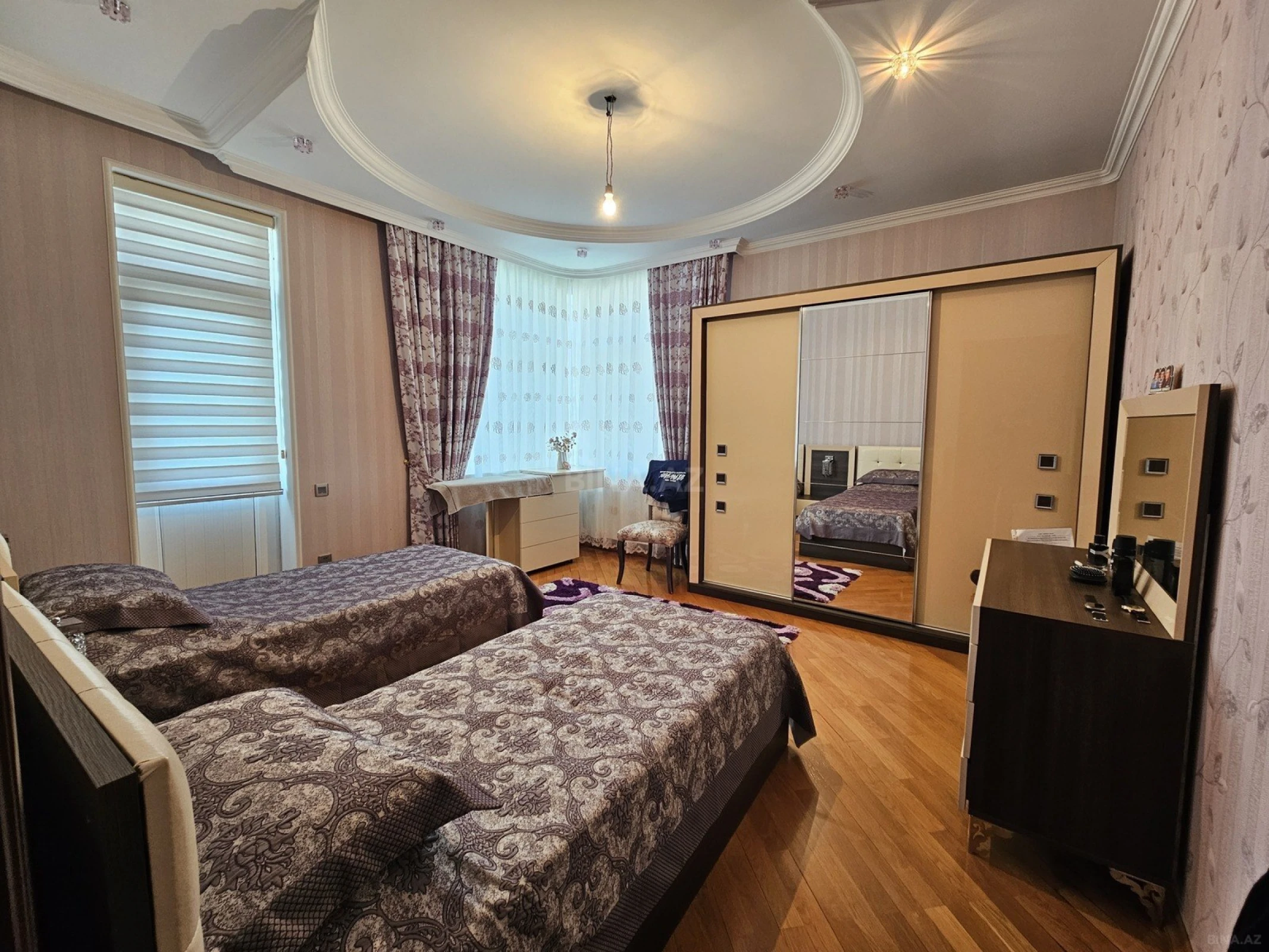 Satılır 3 otaqlı mənzil 140 m²