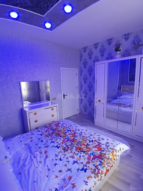 Satılır 6 otaqlı həyət evi 200 m²