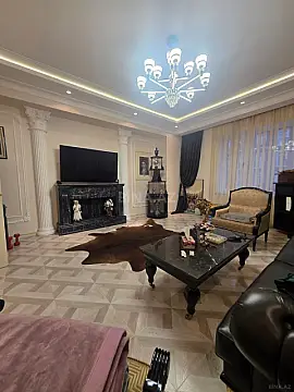 Satılır 3 otaqlı mənzil 136 m²