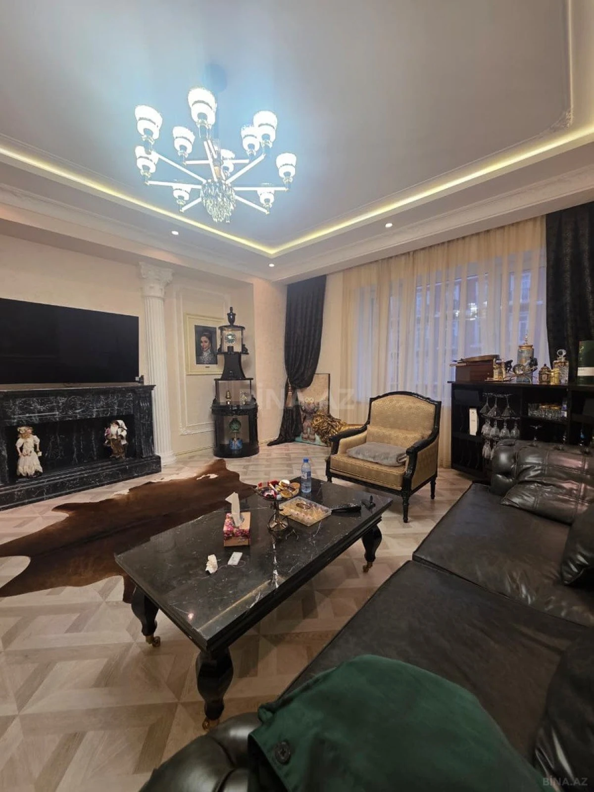 Satılır 3 otaqlı mənzil 136 m²