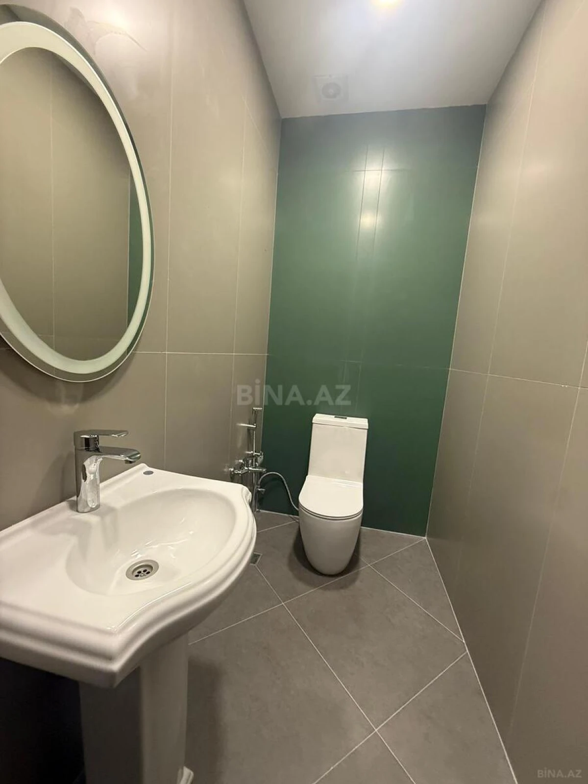Kirayə verilir 5 otaqlı ofis 146 m²