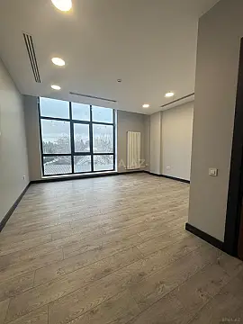 Kirayə verilir 5 otaqlı ofis 146 m²