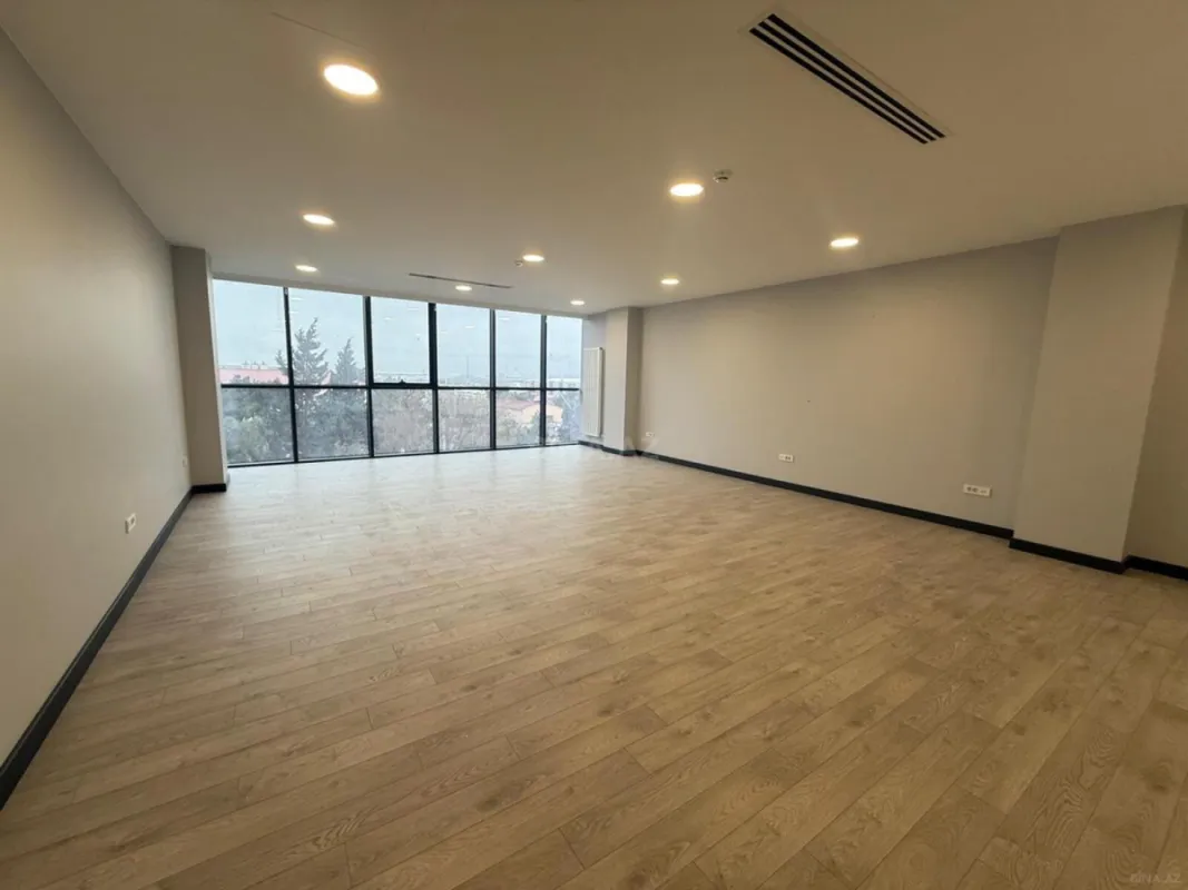 Kirayə verilir 5 otaqlı ofis 146 m²