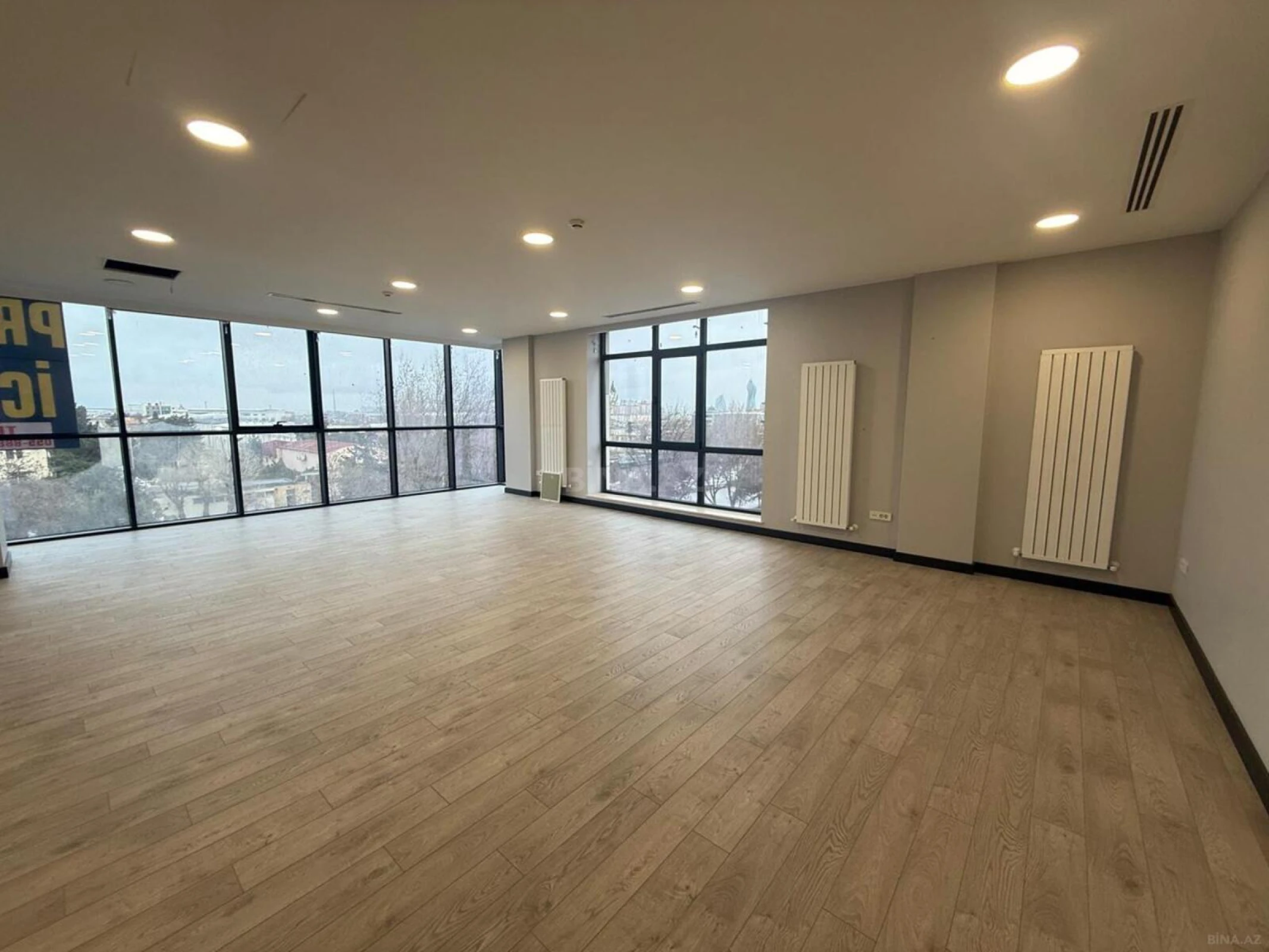 Kirayə verilir 5 otaqlı ofis 146 m²