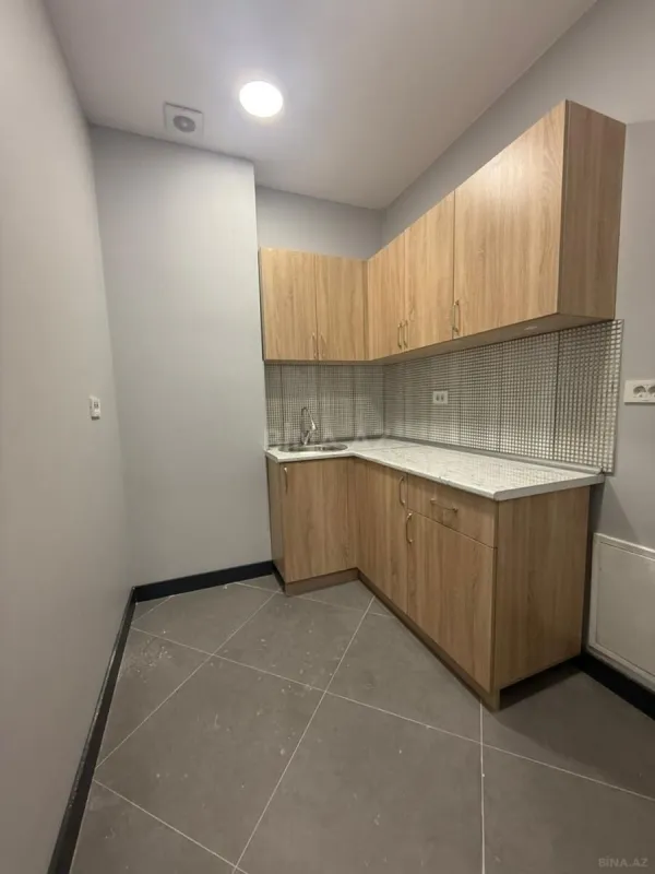 Kirayə verilir 5 otaqlı ofis 146 m²