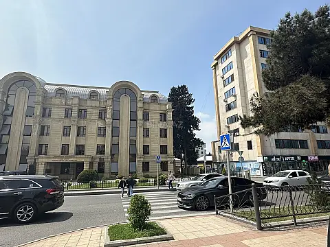 Satılır 4 otaqlı mənzil 110 m² — Bakı, Bakıxanov 4 otaq 110.00 m²