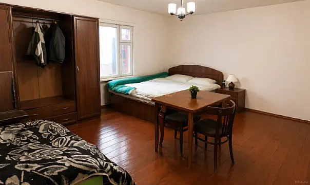 Kirayə verilir 4 otaqlı mənzil 74 m²