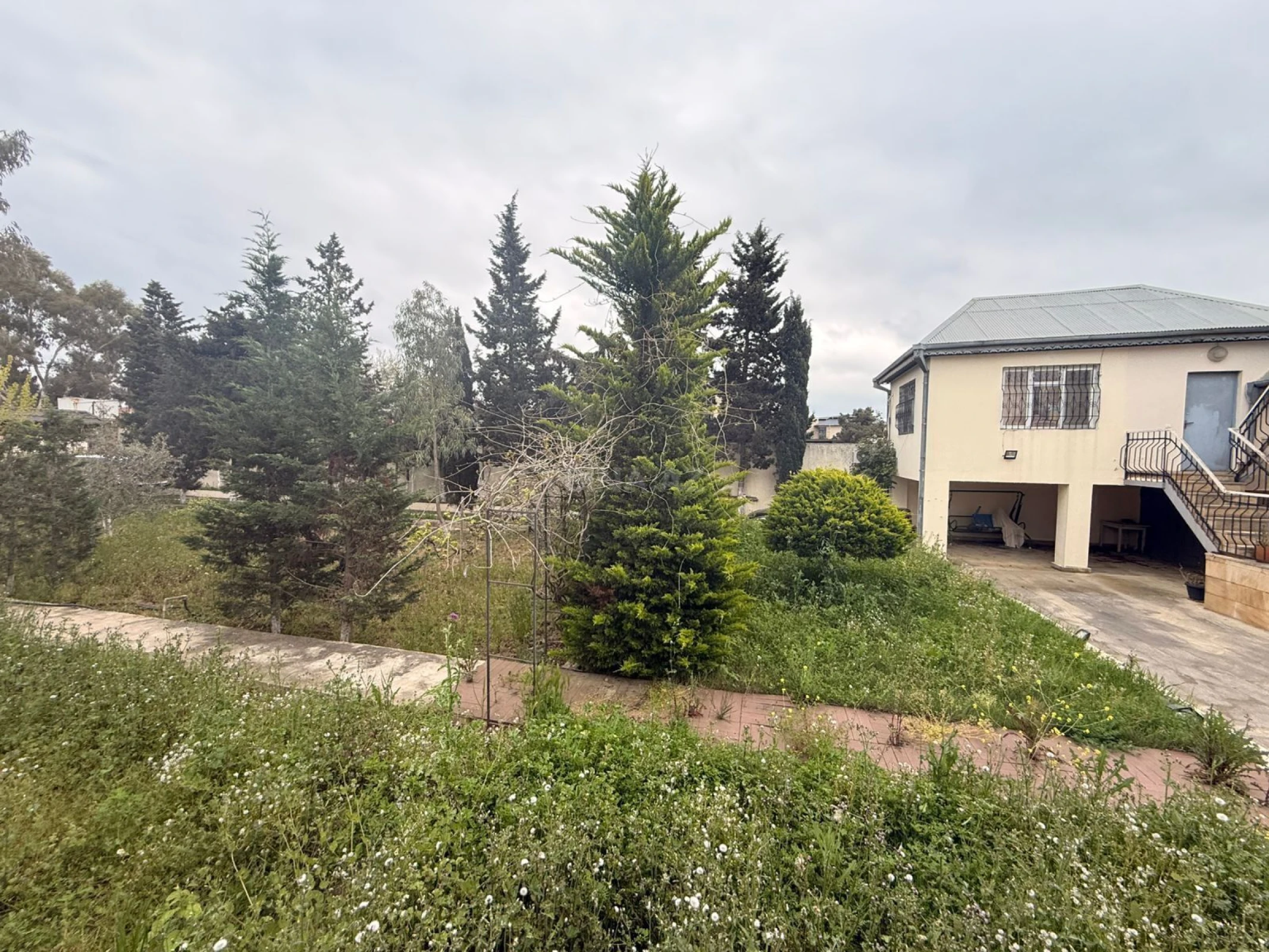 Satılır torpaq sahəsi 12 m²