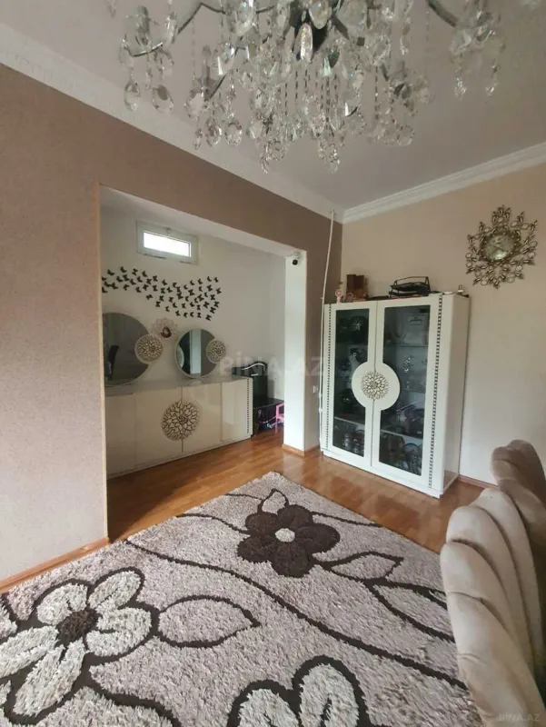 Satılır 2 otaqlı mənzil 70 m²