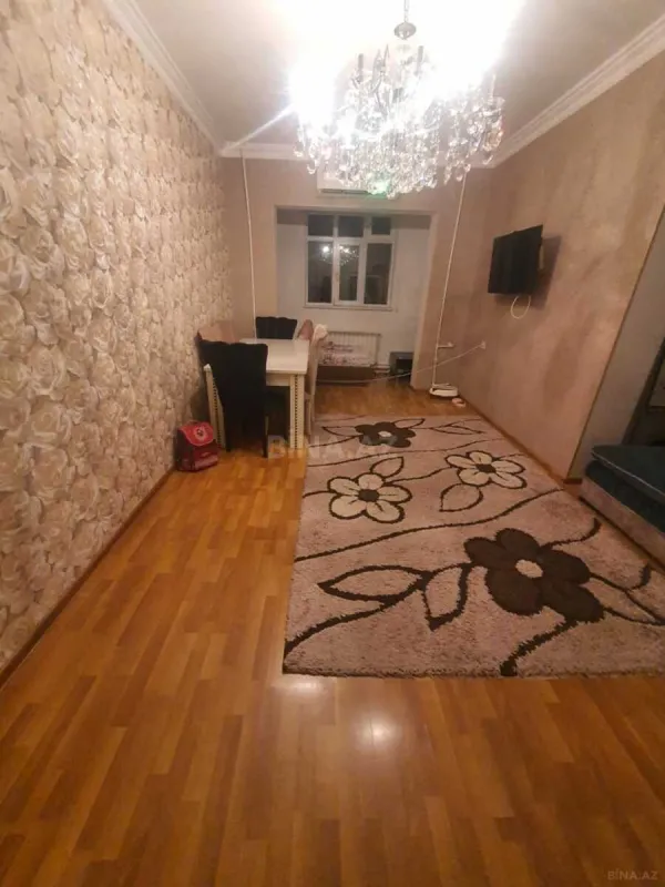 Satılır 2 otaqlı mənzil 70 m²