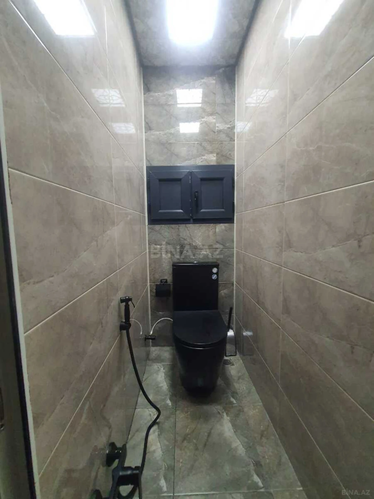 Satılır 2 otaqlı mənzil 70 m²