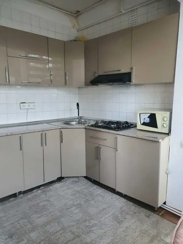 Satılır 2 otaqlı mənzil 70 m²