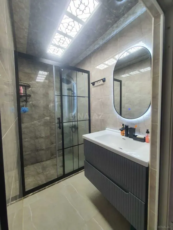 Satılır 2 otaqlı mənzil 70 m²