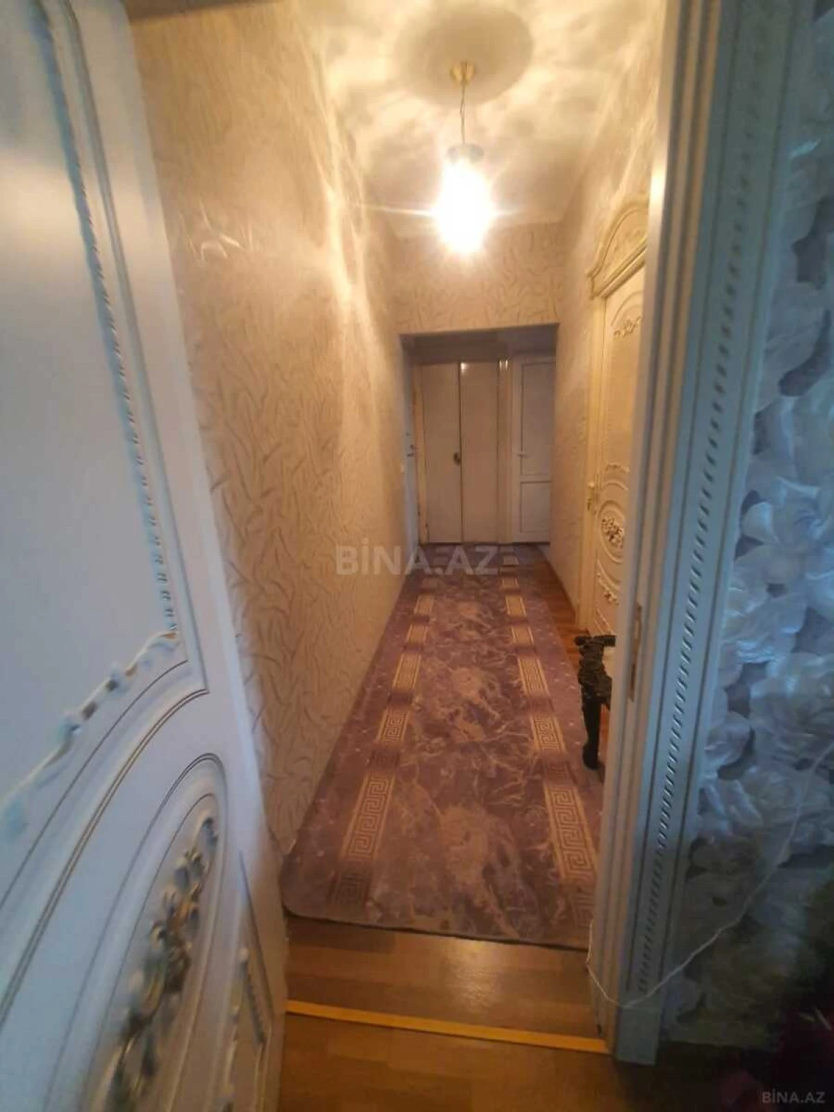 Satılır 2 otaqlı mənzil 70 m²