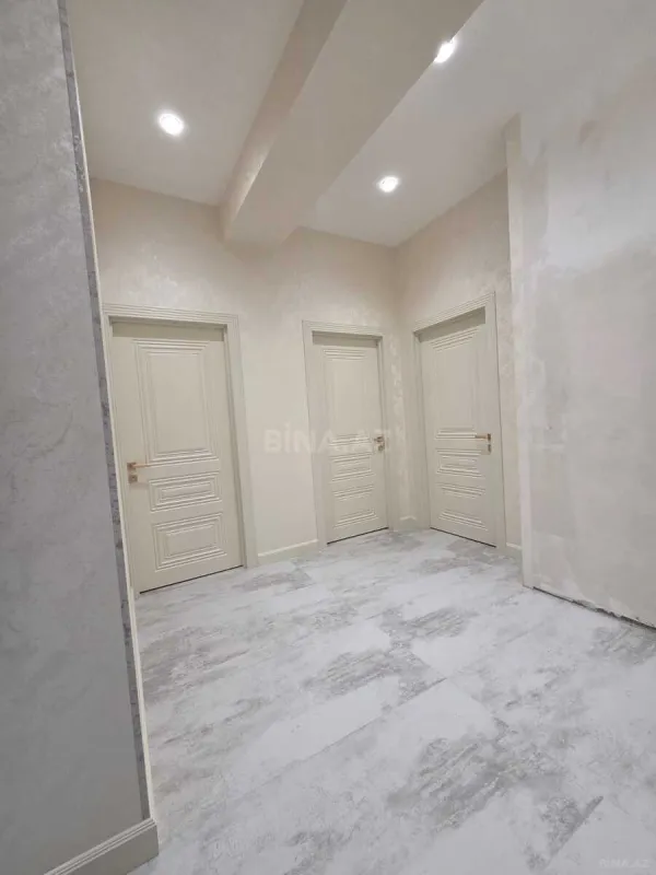 Satılır 2 otaqlı mənzil 74 m²