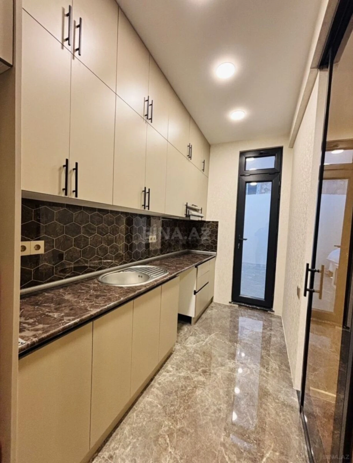 Satılır 3 otaqlı həyət evi 70 m²