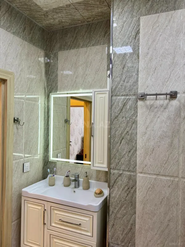 Satılır 3 otaqlı mənzil 90 m²
