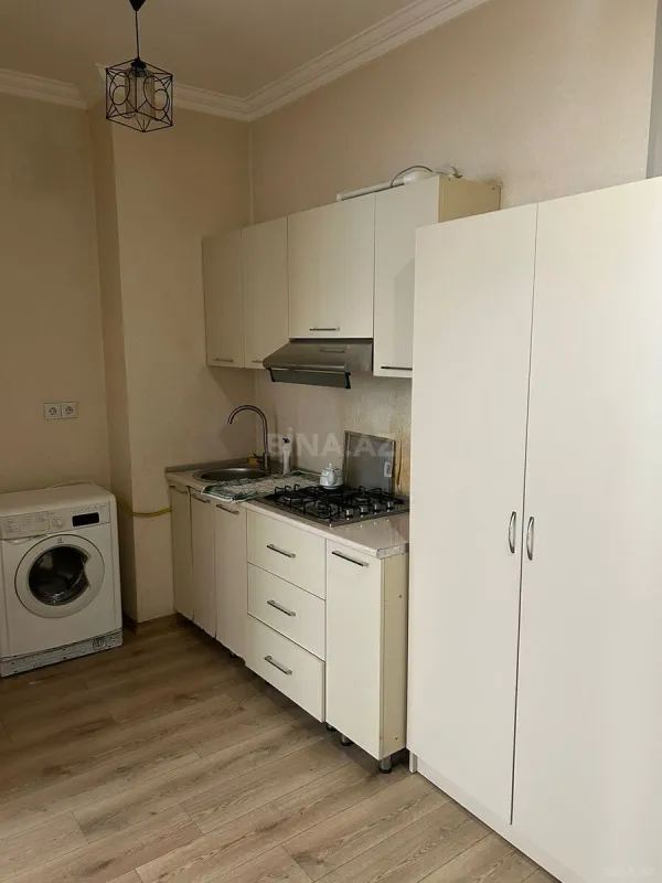 Kirayə verilir 2 otaqlı mənzil 60 m²