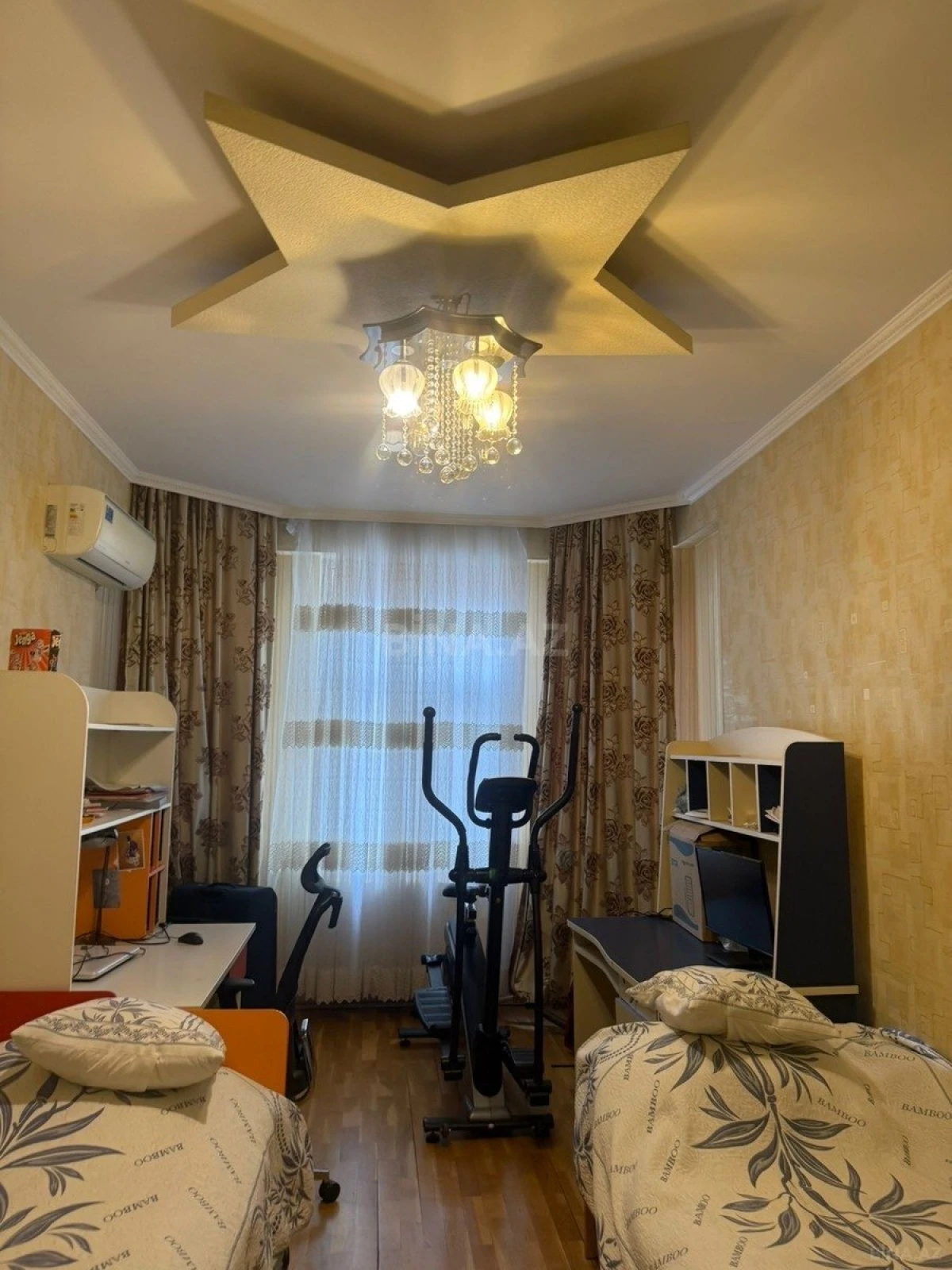 Satılır 3 otaqlı mənzil 125 m²
