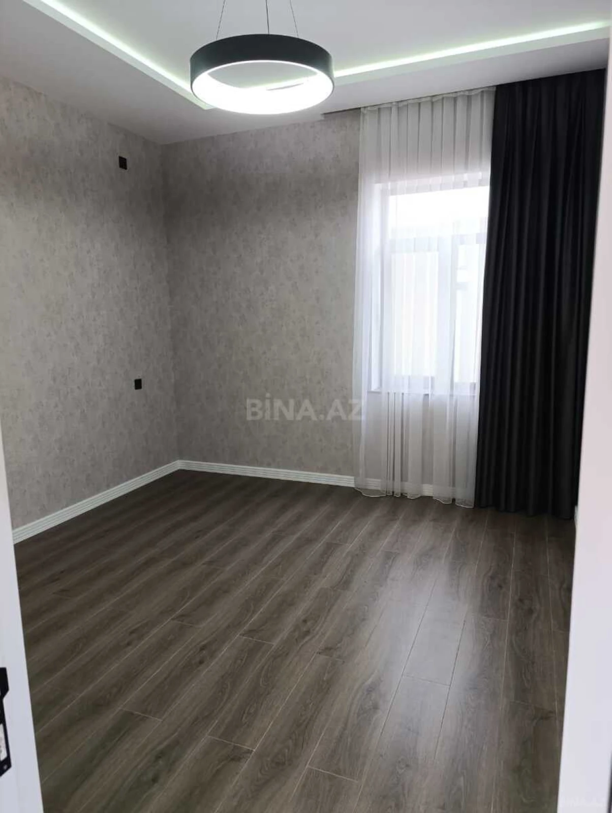 Satılır 4 otaqlı həyət evi 230 m²