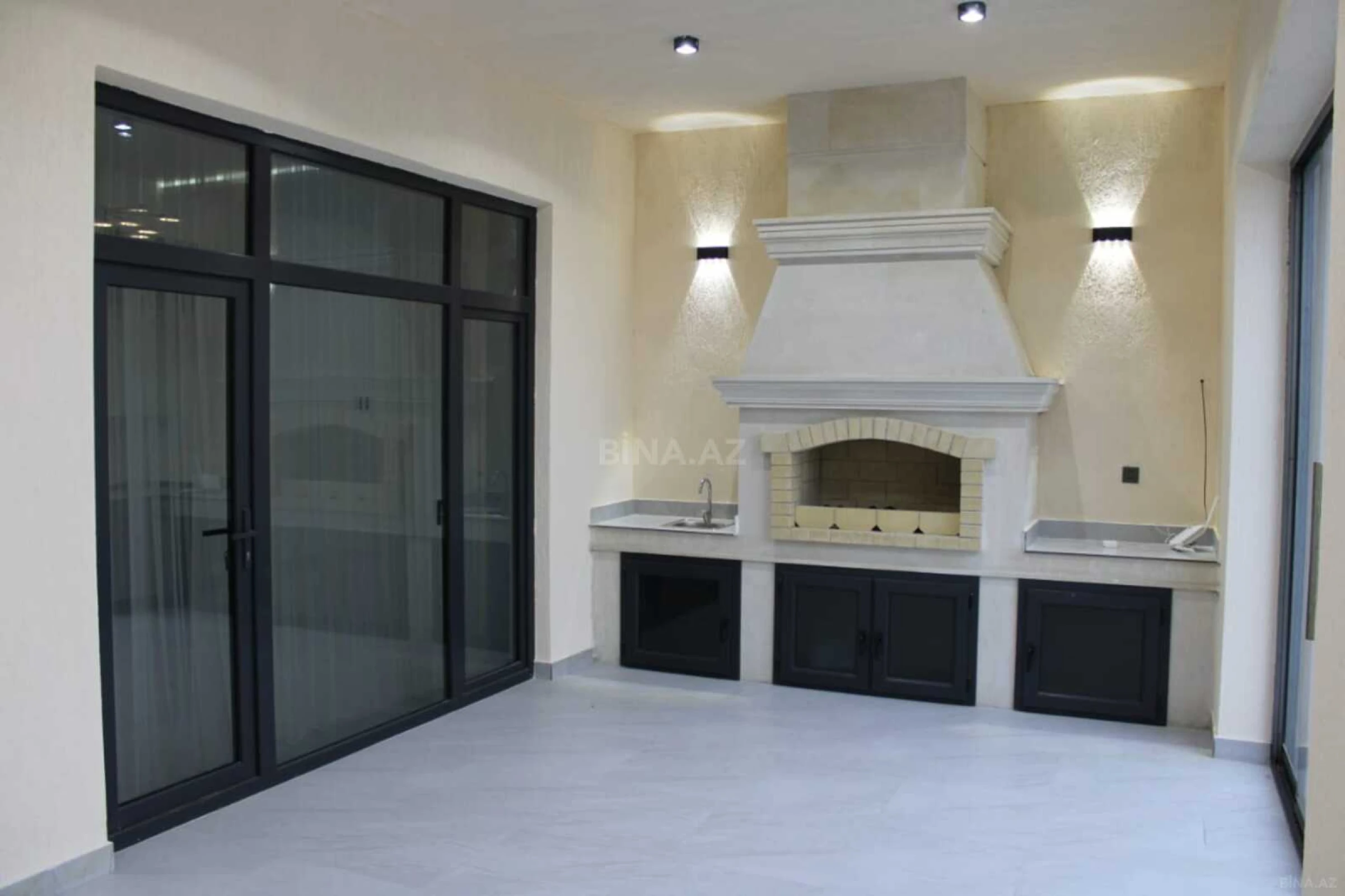 Satılır 4 otaqlı həyət evi 230 m²