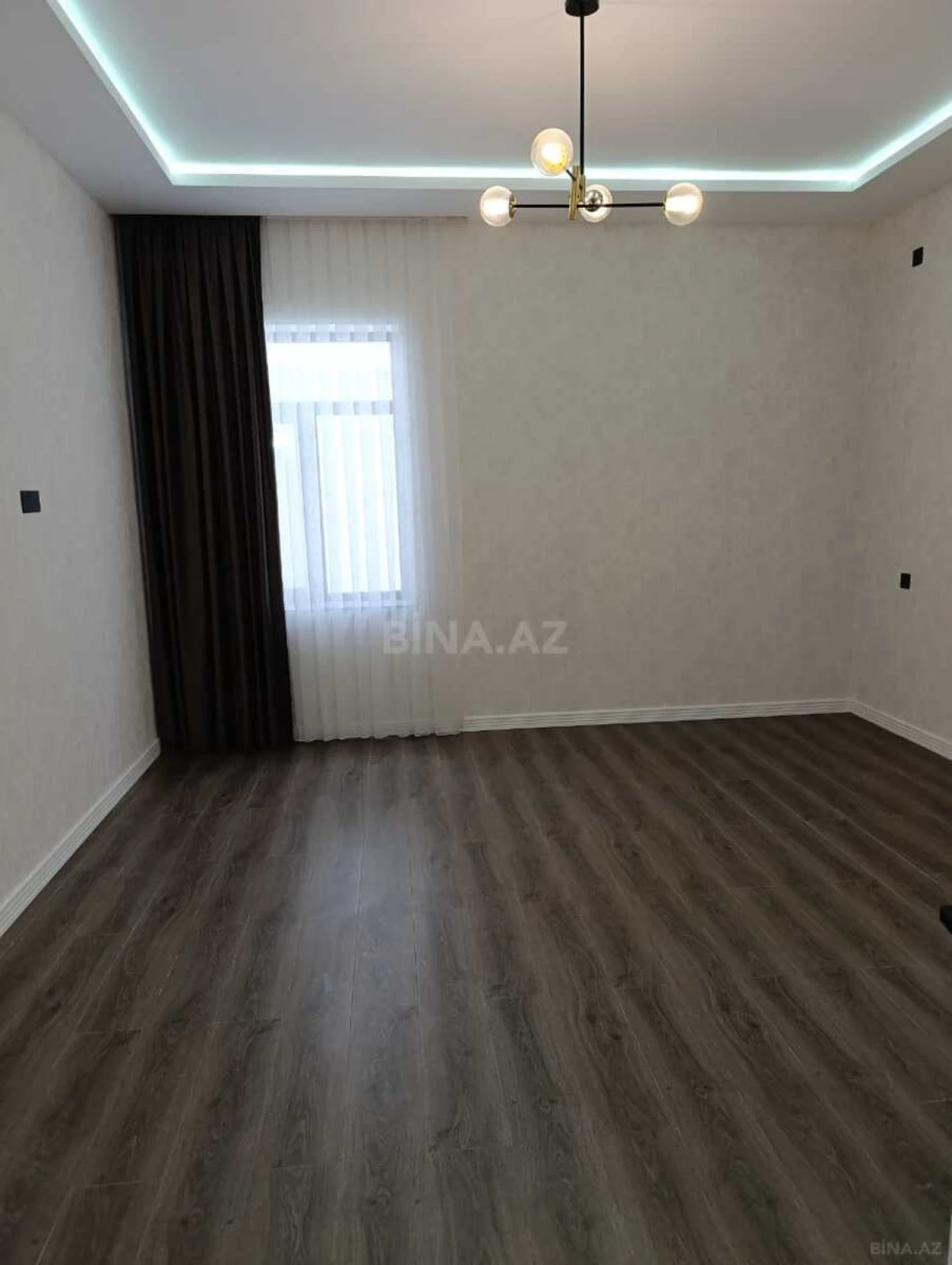 Satılır 4 otaqlı həyət evi 230 m²