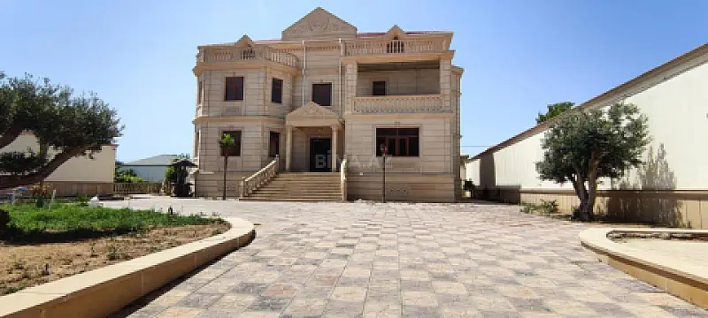 Satılır 8 otaqlı həyət evi 1200 m² — Bakı, Mərdəkan 8 otaq 1200.00 m²