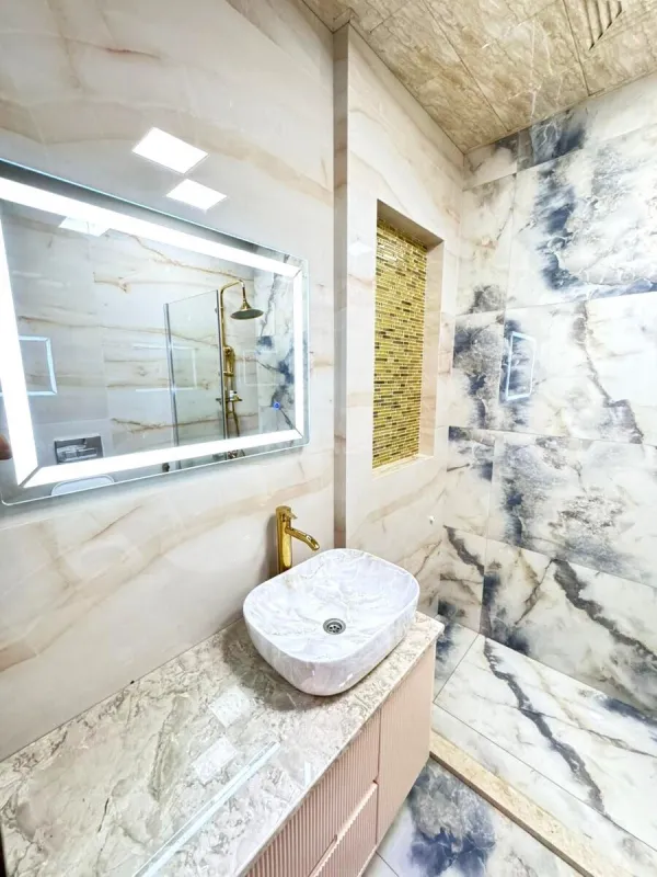 Kirayə verilir 2 otaqlı mənzil 70 m²