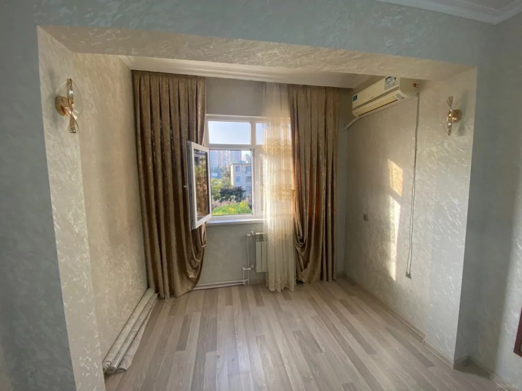Satılır 2 otaqlı mənzil 58 m²