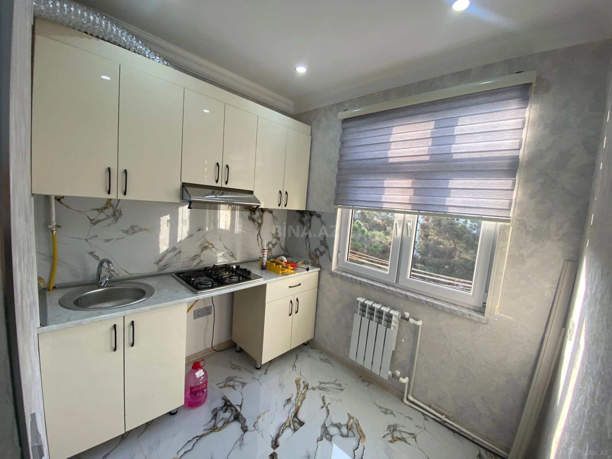 Satılır 2 otaqlı mənzil 58 m²