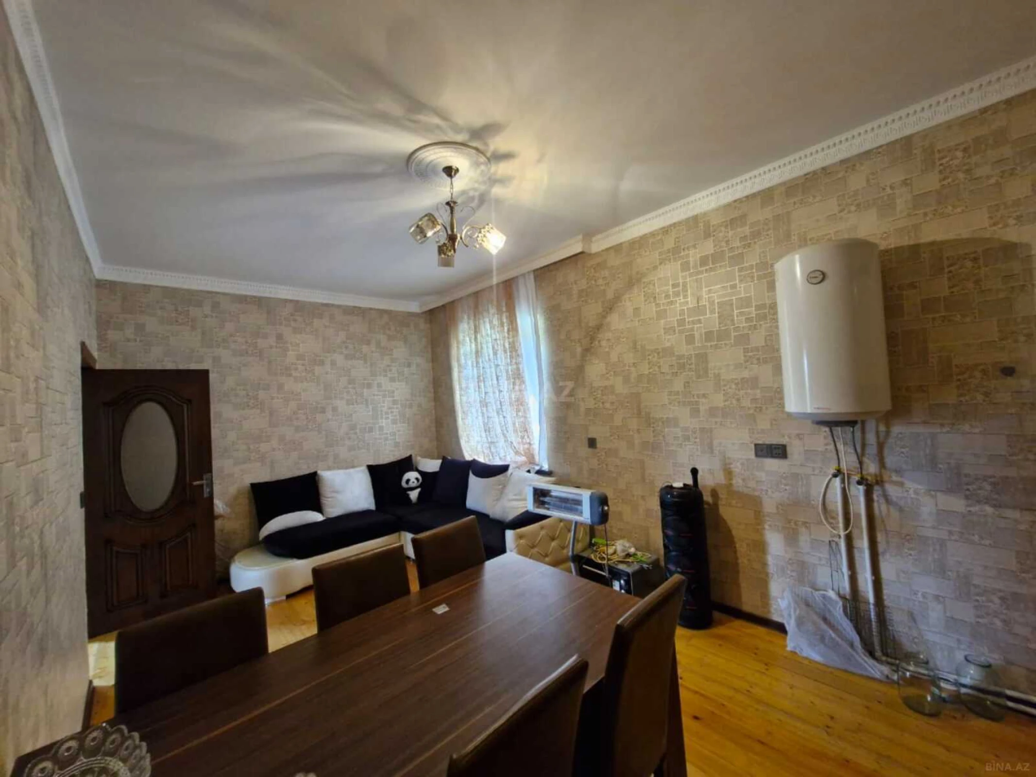 Satılır 5 otaqlı həyət evi 200 m²