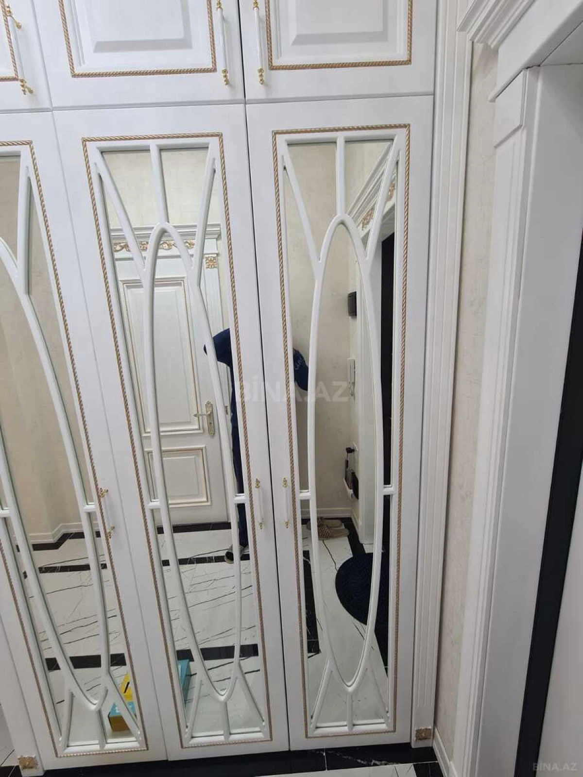 Kirayə verilir 2 otaqlı mənzil 65 m²