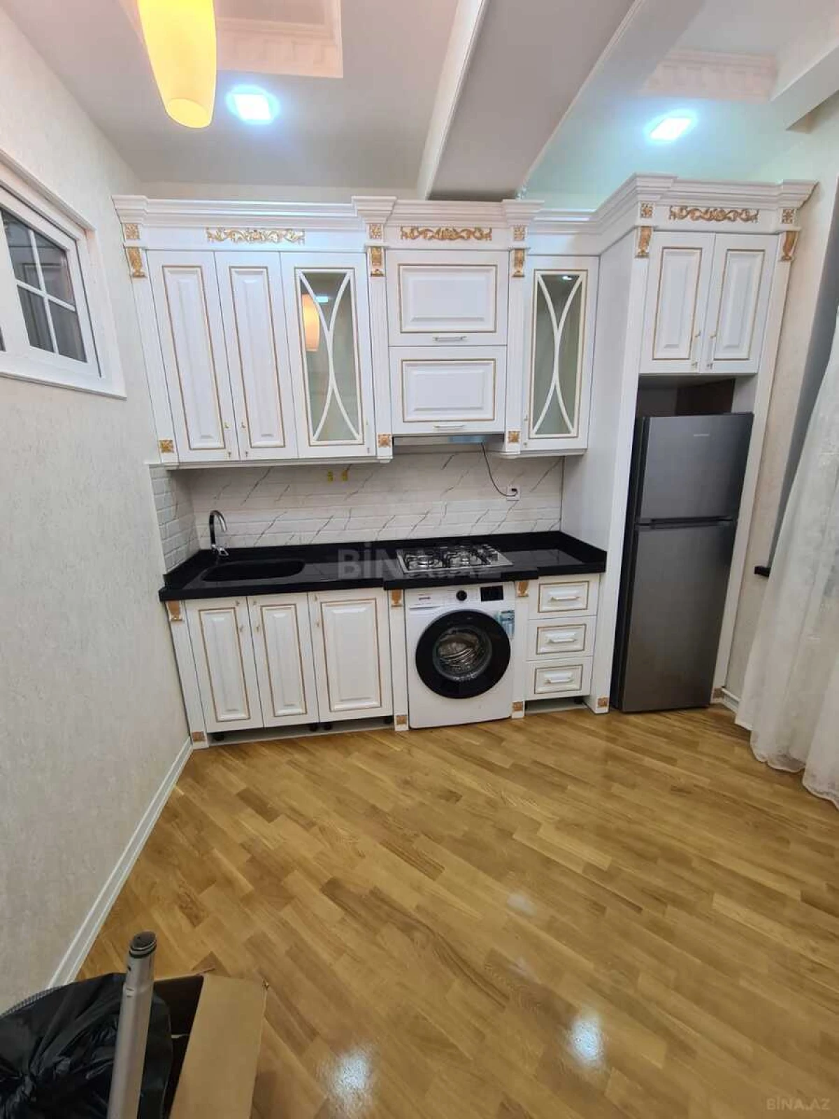 Kirayə verilir 2 otaqlı mənzil 65 m²
