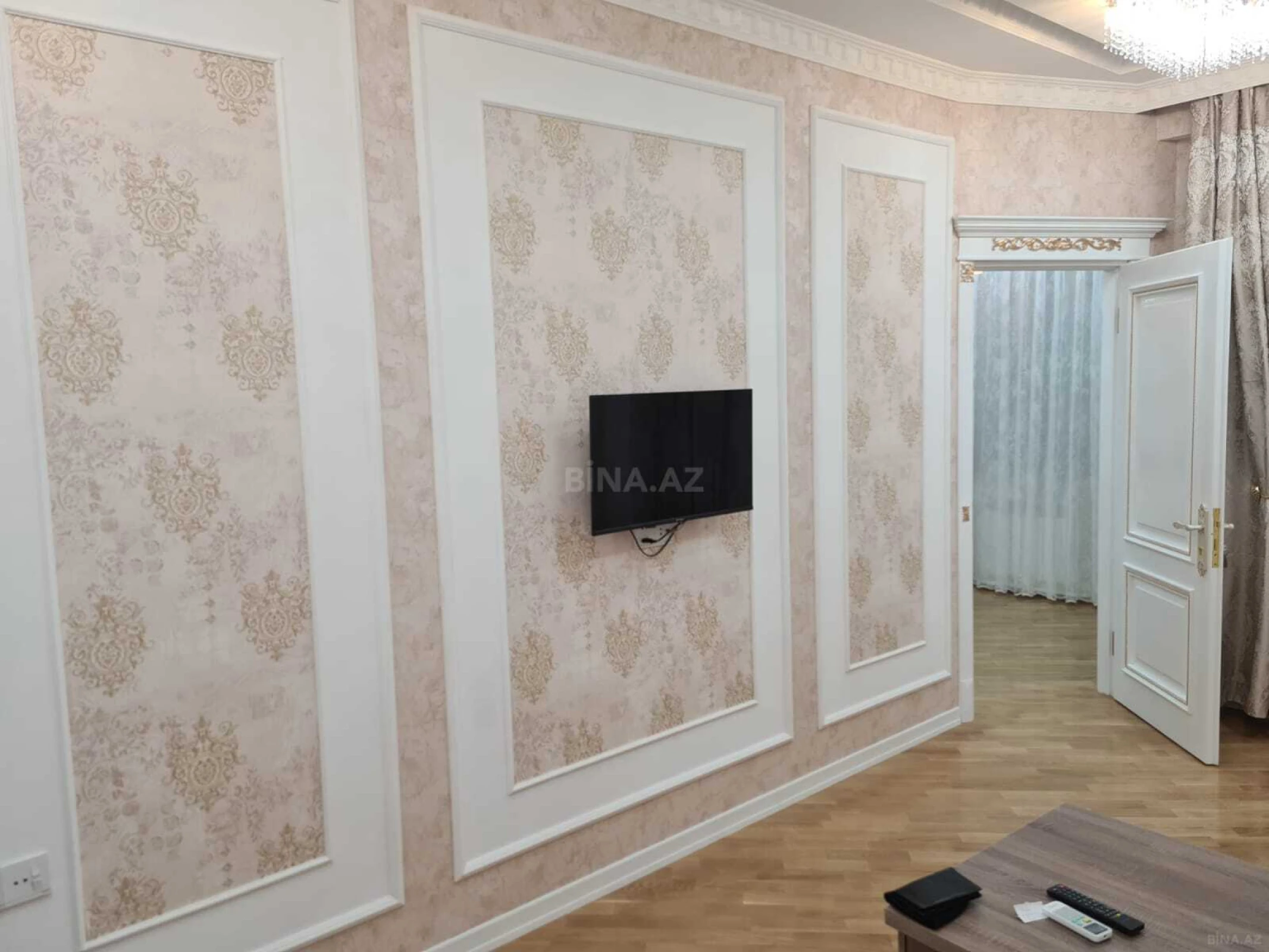 Kirayə verilir 2 otaqlı mənzil 65 m²