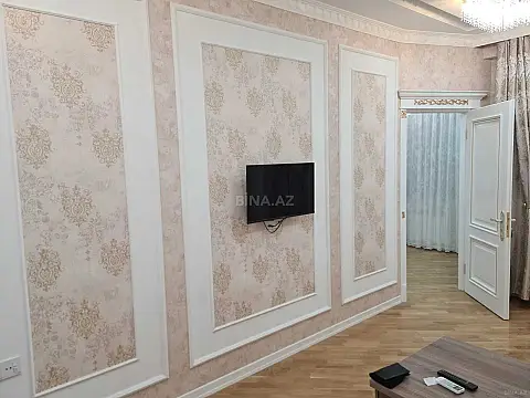 Kirayə verilir 2 otaqlı mənzil 65 m²