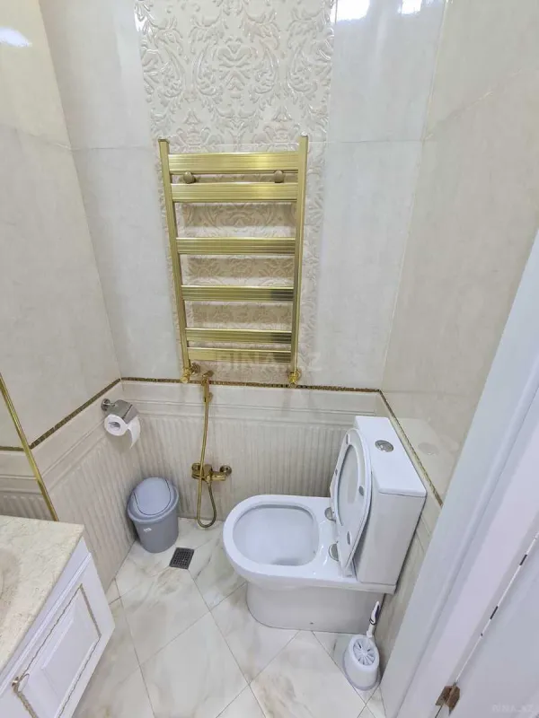 Kirayə verilir 2 otaqlı mənzil 65 m²