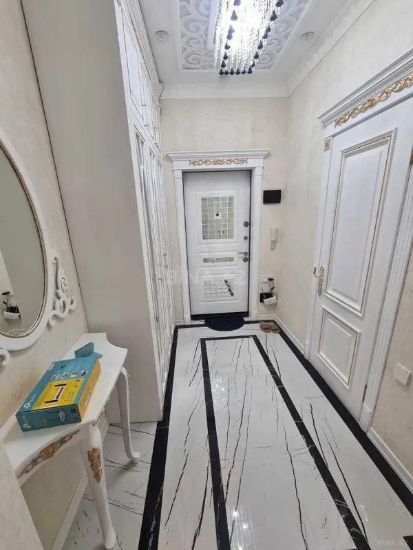 Kirayə verilir 2 otaqlı mənzil 65 m²