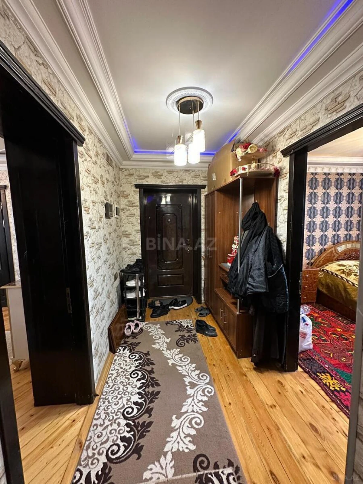 Satılır 4 otaqlı mənzil 110 m²