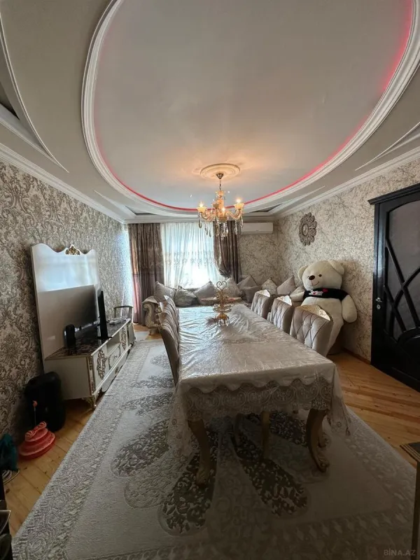 Satılır 4 otaqlı mənzil 110 m²