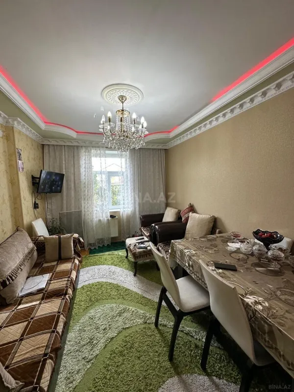 Satılır 4 otaqlı mənzil 110 m²