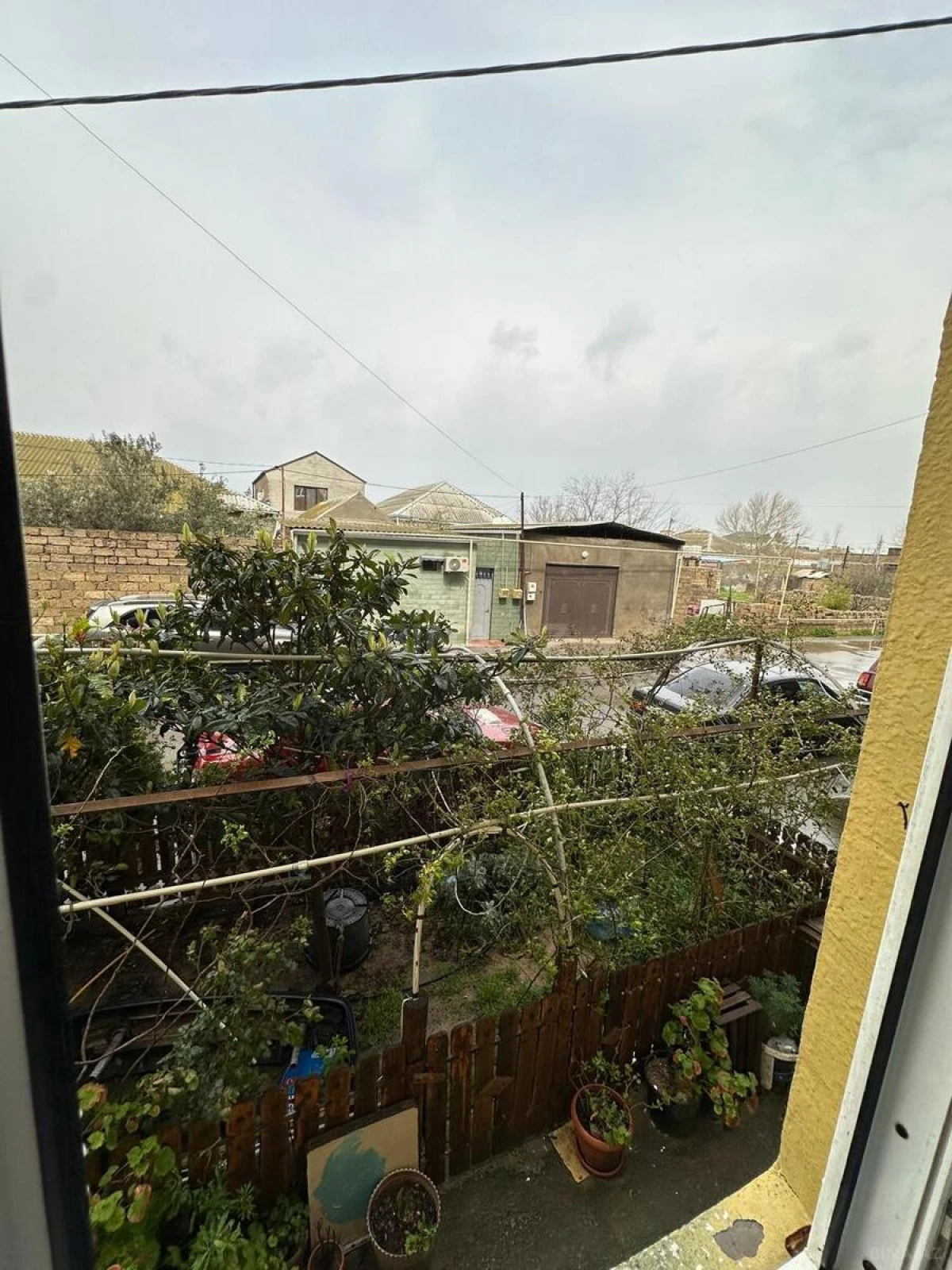 Satılır 4 otaqlı mənzil 110 m²