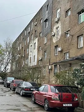 Satılır 4 otaqlı mənzil 110 m²