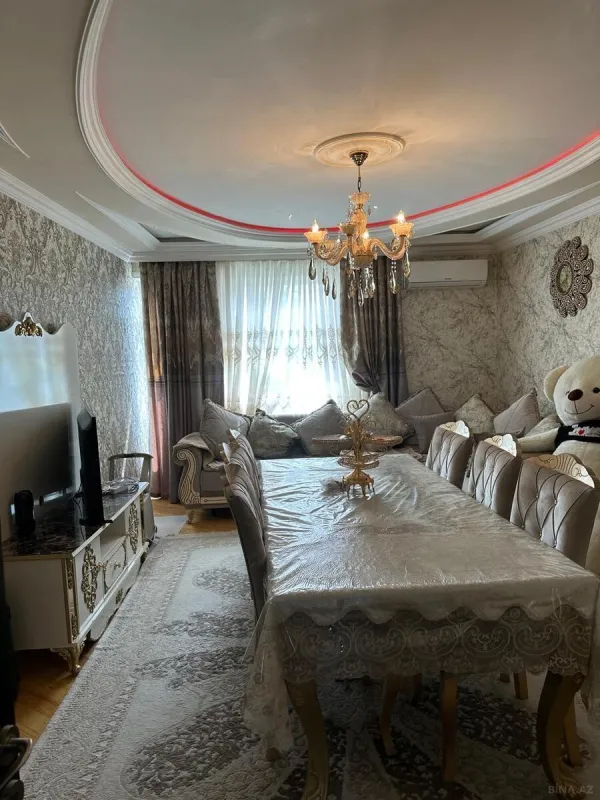 Satılır 4 otaqlı mənzil 110 m²