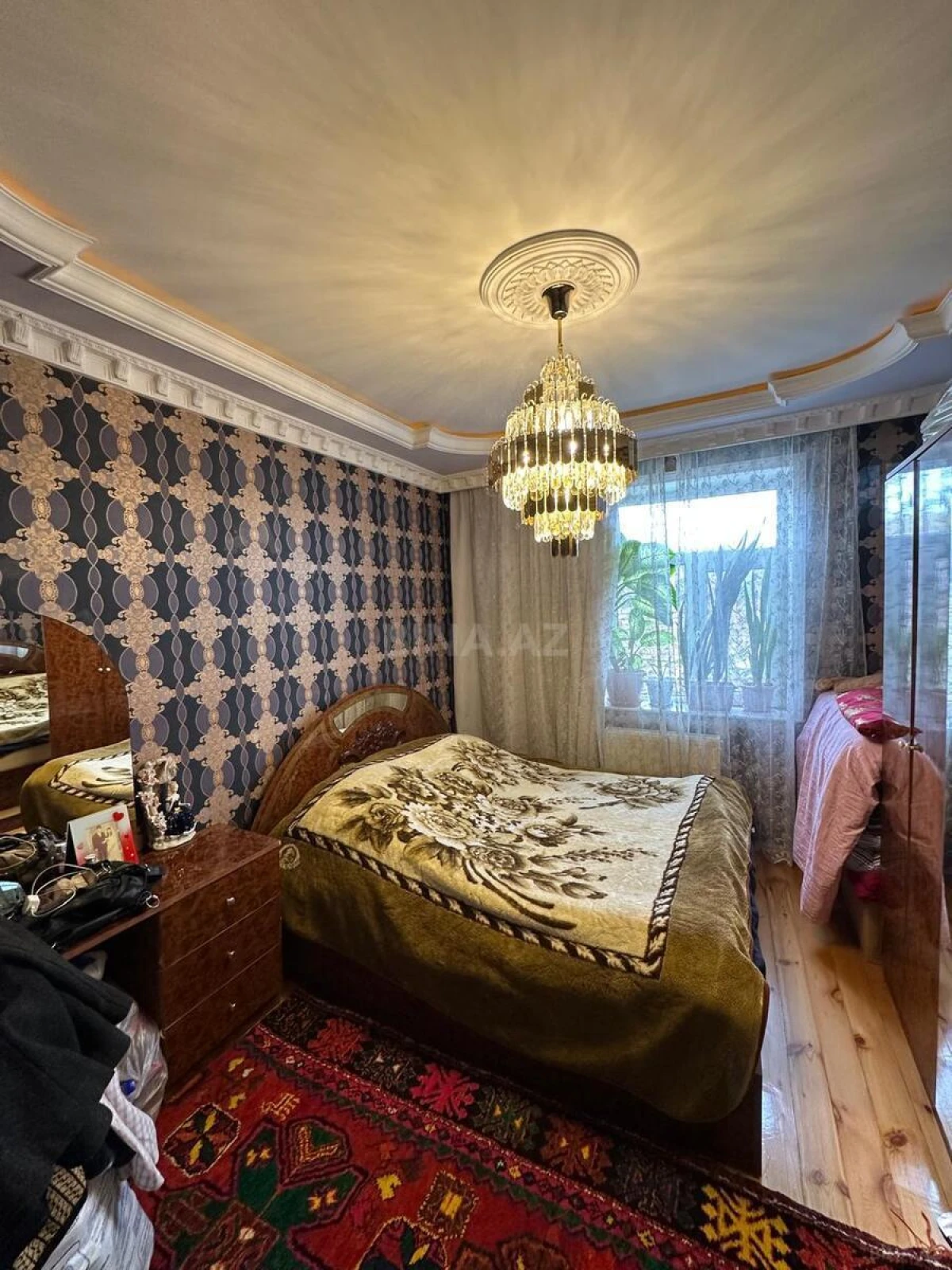 Satılır 4 otaqlı mənzil 110 m²