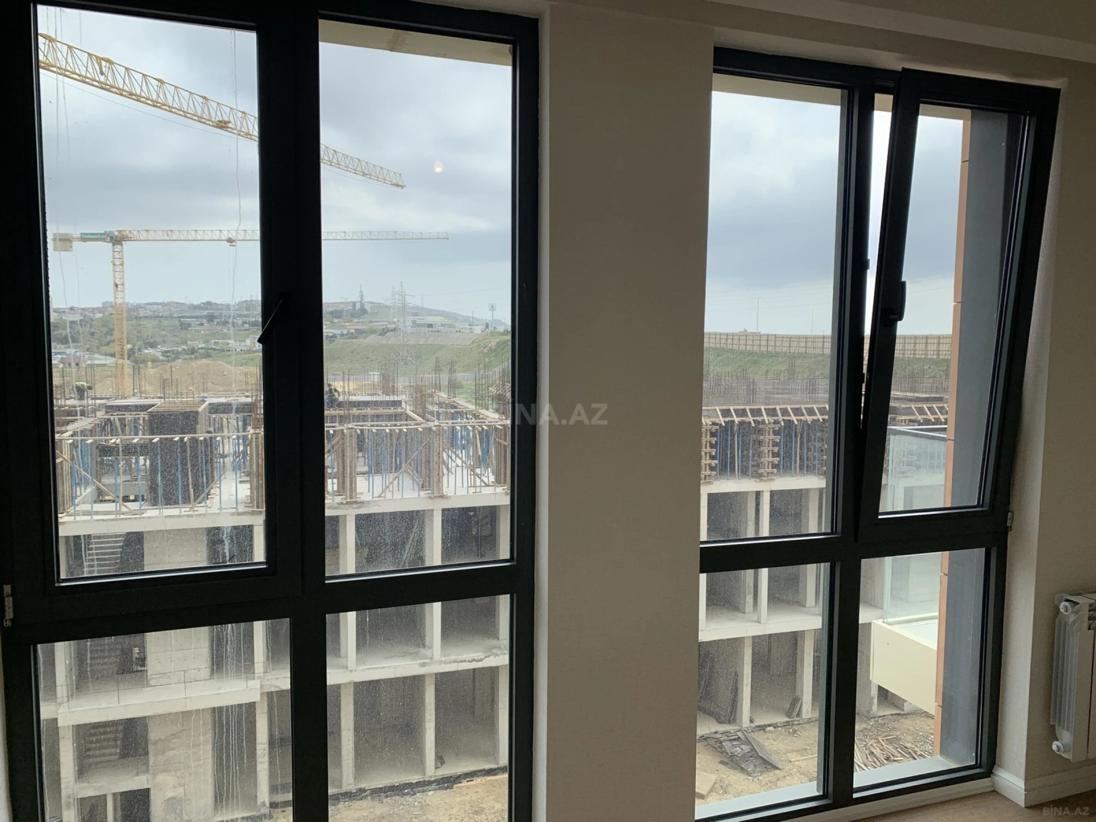 Satılır 2 otaqlı mənzil 63 m²