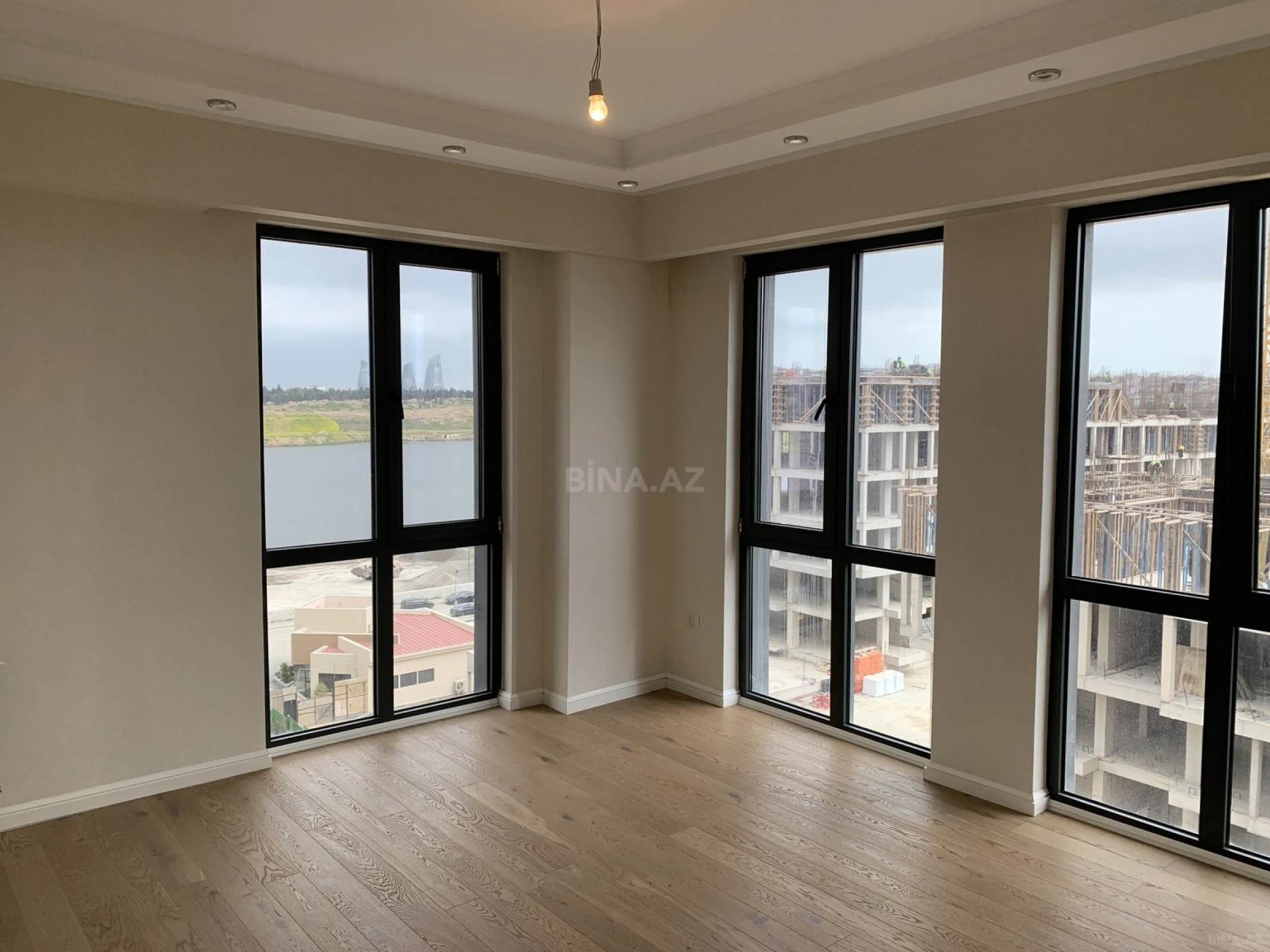 Satılır 2 otaqlı mənzil 63 m²